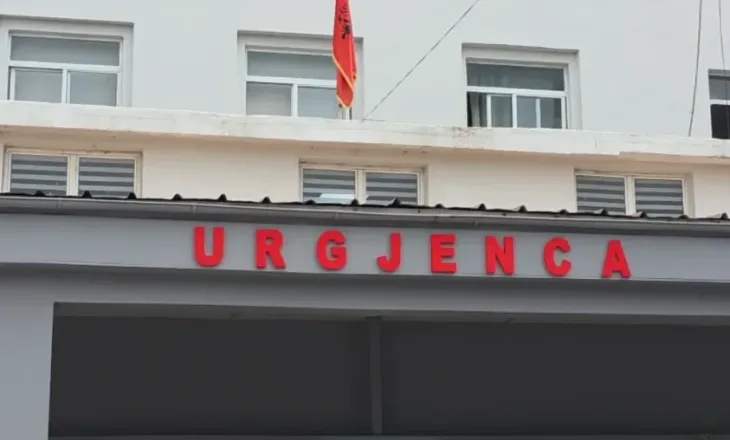 E tepruan me alkoolin, dhjetëra të rinj përfundojnë në spital në Fier