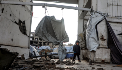 Edhe dimri vret në Gaza! Muret shemben mbi çadra, vdesin gra e fëmijë