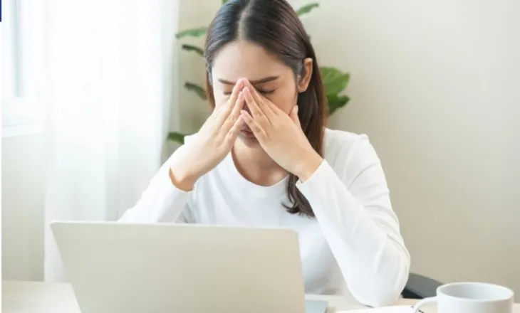 Edhe pse flini mjaftueshëm, ndiheni të lodhur? Ekspertët: Trupit i mungojnë lloje të tjera pushimi