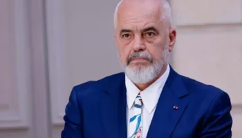 Edi Rama është prapaniclëpirës që përfaqëson veten jo Shqipërinë, komentatori  palestinez tallet me kryeministrin