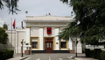 Edi Rama hap “Peleshi Tv”, tani informacionet LIVE nga Parlamenti i Shqipërisë, pritet të harxhohen 500 mijë euro