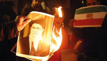 Eksperti: Pse është e vështirë që regjimi në Iran të bjerë si në Siri?