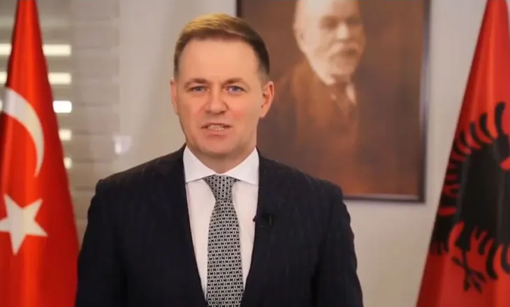 Emërohet drejtori i ri i Doganave, Gent Gazheli bëhet zv.ministër i Mjedisit