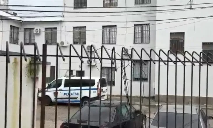 EMRI/ Dyshohet se abuzoi me të miturën, Gjykata lë në burg njerkun e 12-vjeçares