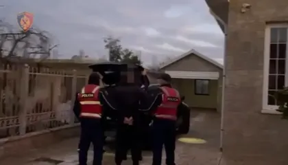 (EMRI) I kërkuar në Mbretërinë e Bashkuar për trafik droge, vihet në pranga 33-vjeçari në Shkodër. Pritet ekstradimi