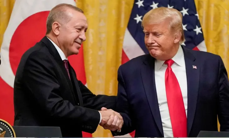 Erdogan bisedë telefonike me Trump: Venezuela nuk duhet të çohet drejt paqëndrueshmërisë