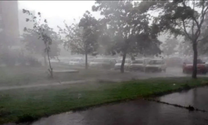 “Erë e fortë dhe reshje”, meteorologu bën parashikimin e javës, kur pritet të përmirësohet koha