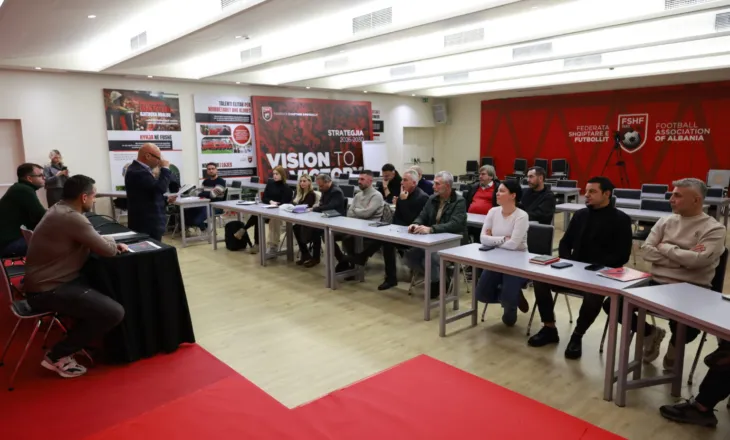 Ervin Bulku zhvillon trajnim për organizimin e ekipeve kombëtare të moshave