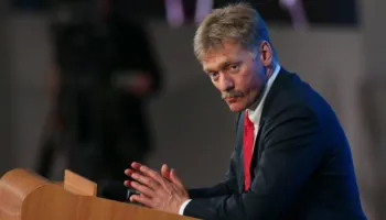 “Është e pamundur të diskutojmë me Kaia Kallas”, zëdhënësi i Kremlinit: Ne po presim që ajo të largohet, po monitorojmë planet e SHBA-së për Groenlandën