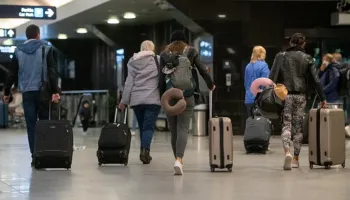 Estonia ndalon hyrjen e rusëve që luftuan në Ukrainë