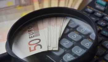 Euro vijon trendin rënës/ BSH: Ja me sa u këmbye gjatë muajit Janar