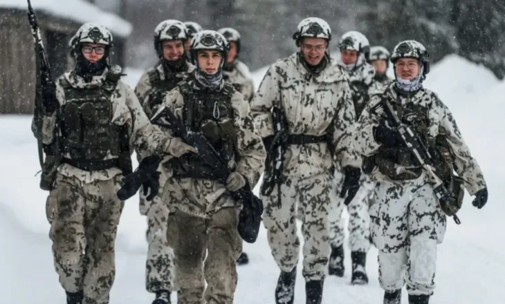 Evropa dërgon trupa të NATO-s në Groenlandë për të frenuar ambiciet e Donald Trump