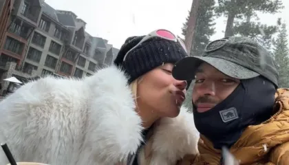 Fansat e dyshonin prej muajsh, tani konfirmohet: Karol G dhe Feid janë ndarë