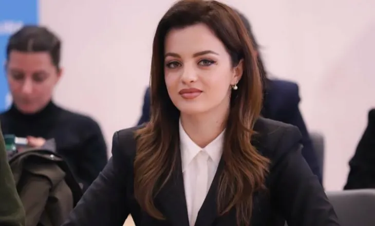 “Fatura e këtij dështimi, po u faturohet të rinjve shqiptar”/ Hoti: Kjo qeveri ka me rëndësi të mbrojë Belindën…