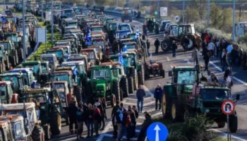 Fermerët grekë nuk ndalin protestat, bllokohet pa afat aksi Kakavijë-Janinë
