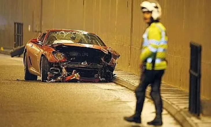 “Ferrari” shkatërrohet, Ronaldo jo. Kur profesionalizmi vlen më shumë se frika