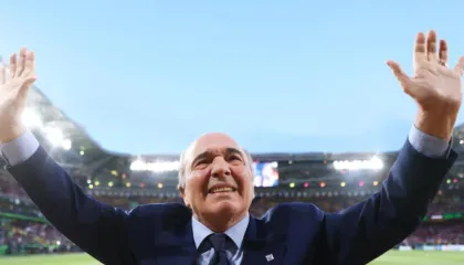 Fiorentina e shokuar, ndërron jetë presidenti Rocco Commisso, 76 vjeç
