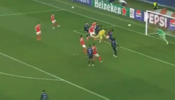 Fitore ëndrrash për Benficën në Champions League / Portieri shënon në fund dhe çon në playoff ekipin e Mourinhos