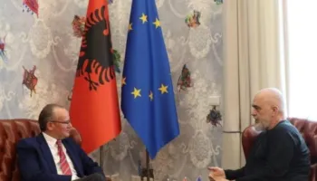 Fokus te anëtarësimi në BE, Ministri gjerman i Shtetit për Evropën vjen në Tiranë, Krichbaum: Shqipëria gjendet në një moment vendimtar