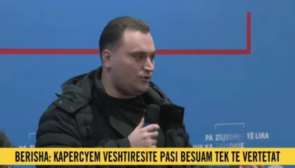 ‘Folës të dehur’, djali i Sokol Olldashit-Berishës: Po na prishni imazhin e PD! Dëmtohemi ne të rinjtë doktor, jo ti