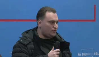 Foltorja/ Djali i Sokol Olldashit kritika në sy Berishës: Folësit na turpërojnë, flasin kuturu disa edhe tapë…. Po dëmtoni imazhin e PD