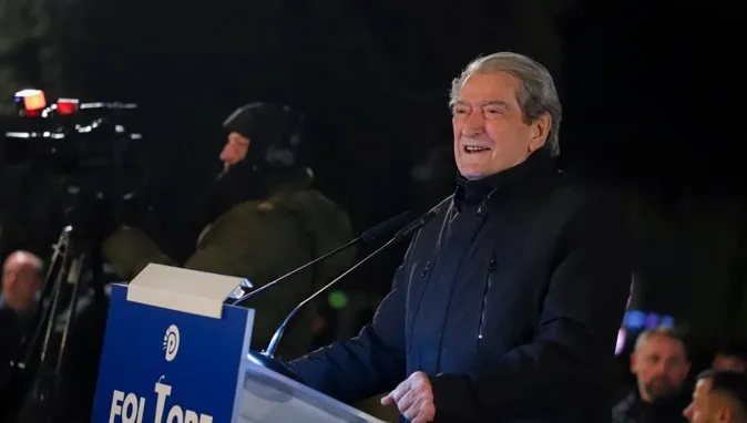 Foltorja e PD, Berisha paralajmëron: Ky është viti i përmbysjes së diktaturave! Edi Rama do ketë fatin që meriton