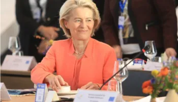 Forumi i Davosit, Von der Leyen: Duam të punojmë me SHBA