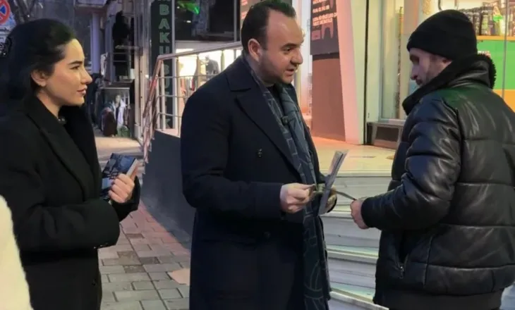 FOTO/ Balliu takime me qytetarët në Tiranë, i fton në protestën e datës 24 Janar