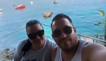 FOTO-Ky është çifti i agjentëve imobiliar që mashtroi qytetarët: Shitën 2 apartamente me nga 150 mijë euro secila