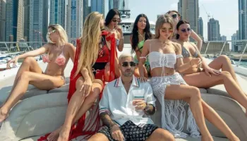 FOTOT-Supermakina, avionë privatë dhe çanta firmato/ Jeta luksoze e fëmijëve të elitës iraniane ndërsa mijëra qytetarë masakrohen