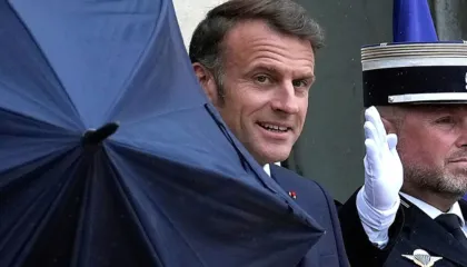 Franca gati të hapë ‘ombrellën e saj bërthamore’