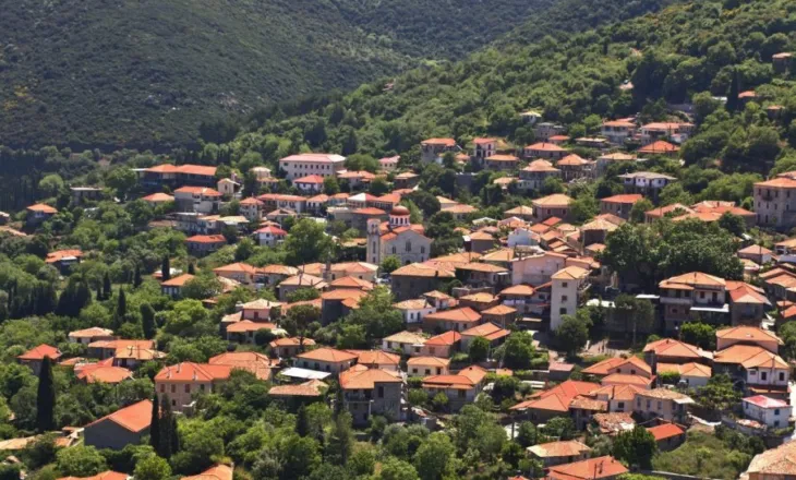 ‘Fshati grek që ofron para për të jetuar brenda tij’/ Kryeplaku: Po inkurajojmë banorët…