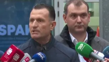 Fshehu dënimet në Greqi’/ Cakrani: SPAK po zvarrit qëllimisht hetimet për të shpëtuar gjyqtaren Gjoka nga burgu