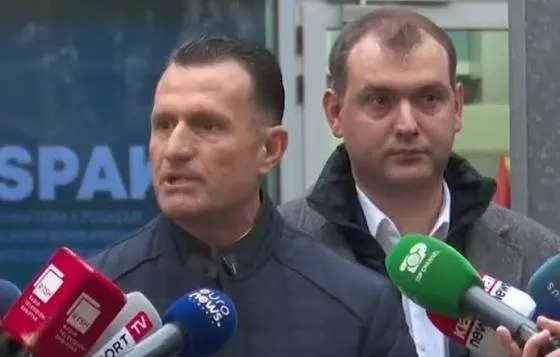 Fshehu dënimet në Greqi’/ Cakrani: SPAK po zvarrit qëllimisht hetimet për të shpëtuar gjyqtaren Gjoka nga burgu