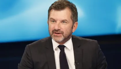 Ftesa e Trump/ Bushati: Po e shesin sapunin për djathë, është shplarje truri