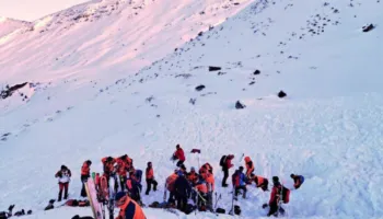 Fundjavë e zezë në Alpe, tetë skiatorë të vdekur brenda një dite nga orteqet