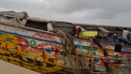 Fundoset varka me emigrantë në Gambia, të paktën 7 të vdekur dhe shumë të zhdukur