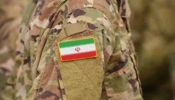 Garda Revolucionare e Iranit paralajmëron SHBA-në dhe Izraelin: E kemi gishtin te këmbëza