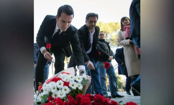 “Gjaku i të pafajshmëve thërret”/ Veliaj përkujton ’21 Janarin’: Plaga e dhimbjes mbetet e hapur!