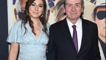 Gjendet e pajetë natën e ndërrimit të viteve vajza e aktorit Tommy Lee Jones
