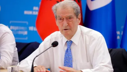 “Gjenerata Z është antidoti i diktaturave”/ Berisha: Moshatarët tuaj tronditën autokratin e Beogradit