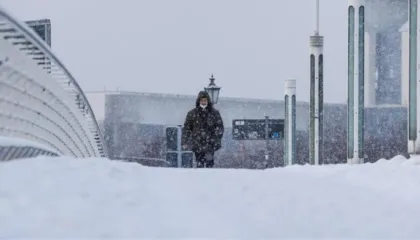 Gjermani/Stuhia e akullit mbyll shkollat, anulon fluturimet dhe paralizon hekurudhat