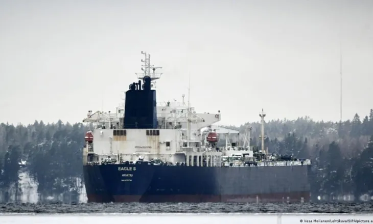 Gjermania vepron fuqimisht kundër “flotës në hije” ruse, nuk ka më anije luftarake