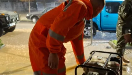 Gjirokastra e mbuluar nga inertet, mbyllen shkollat, bllokohet rruga drejt Kakavijës