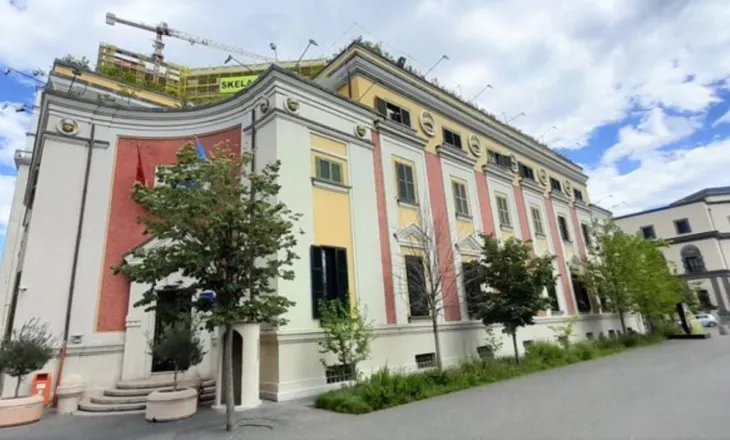 Gjykata Administrative rikthen në detyrë Alban Dokushin si sekretar i përgjithshëm i Bashkisë Tiranë: Shkarkimi i Ristanit, i paligjshëm