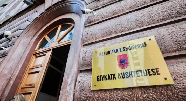 Gjykata Kushtetuese shtyn vendimin për pezullimin e Belinda Ballukut