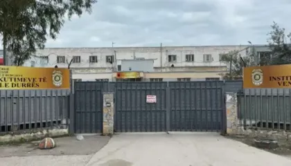 Gjykata lë në qeli ish-drejtorin e burgut të Durrësit