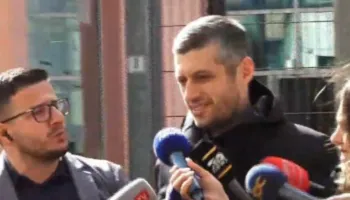 Gjykata rikthen në detyrë sekretarin e përgjithshëm të bashkisë, Alban Dokushi