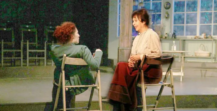 “Gjysmë-jeta e Marie Curie”, një vepër teatrore kushtuar forcës së grave shkencëtare