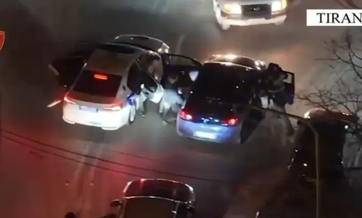 Goditet grupi që shiste armë në Tiranë, 3 persona në pranga, të dënuar më parë për vrasje, plagosje dhe drogë